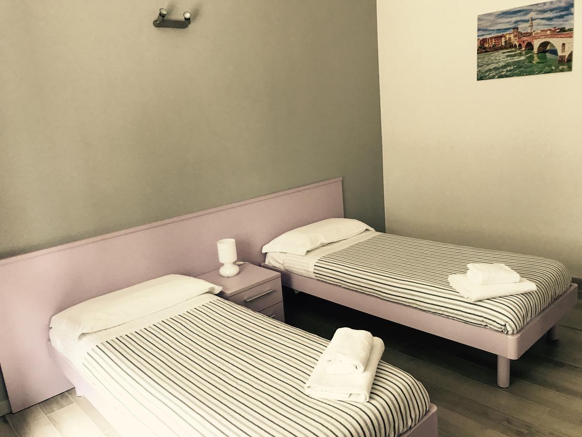 Simoni 10 Hotel Verona Exterior photo